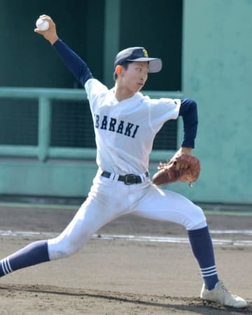 秋季関東高校野球　茨城県大会　第6日　茨城、69年ぶり4強　下妻一、常磐大高、下妻二　5日準決勝