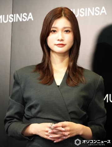 生見愛瑠、上品な“令嬢”風コーデで登場　秋冬の注目は「踊りだしそうなファッション」