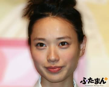 美女からのギャップが凄い！戸田恵梨香の小学生スタイルも…女優が披露した「奇抜すぎる衣装」