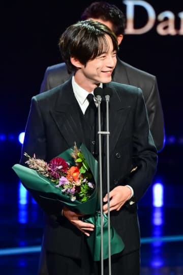 “二股疑惑”が韓国でも大きな波紋、坂口健太郎が「アジアスター賞」受賞後に吐露したリアルな胸中