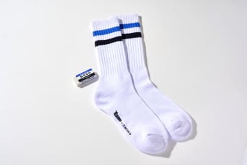 日経トレンディ、「MONOソックス」付属のコラボ版