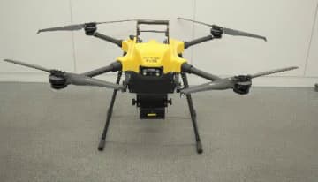 NTT東、養鶏場を鳥インフルから守るレーザー照射ドローン