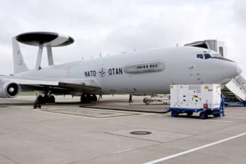 ロシア機の侵入続発、東部防衛を強化するＮＡＴＯ　ＣＮＮが早期警戒管制機「Ｅ３」に同乗