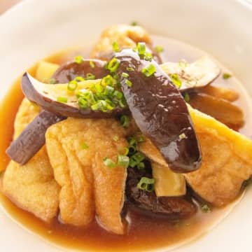 【油揚げとなすを合わせたら想像以上】「秒でなくなる」「ご飯が足りない」簡単絶品おかずレシピ