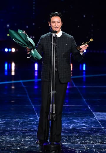 『トラウマコード』俳優チュ・ジフンが3冠達成！「今も命を救っている方々に感謝」