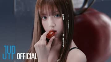NMIXX、新曲『SPINNIN’ON IT』フルビデオ公開！“愛の両面性”を描くドラマチックな演出に注目