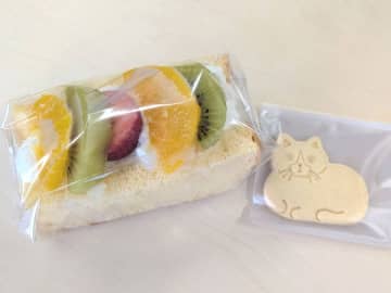 【神保町】フワッフワのシフォンケーキサンドが最高！小さな洋菓子店「maru.（マル）」