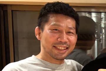 インタビューされるも約10秒間沈黙　カメラには寄る衝撃映像に「これでおもろいのずるい」
