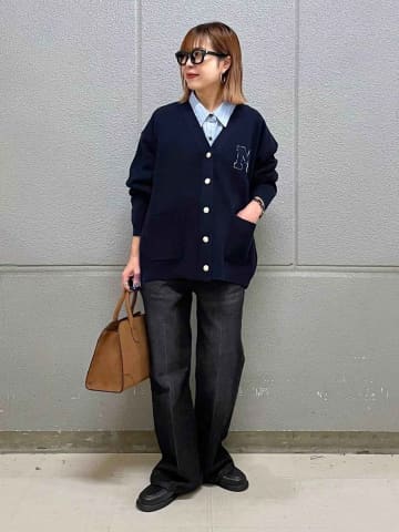 大人がこなれる“この色”！【グローバルワーク】40・50代の垢抜け！「ネイビー色トップス」