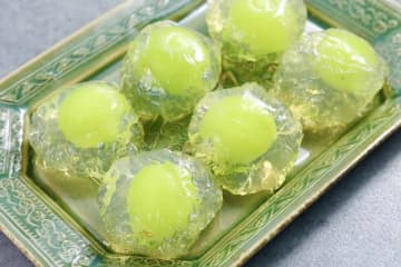 買いやすい今こそ作りたい♪キラキラかわいい「シャインマスカットゼリー」レシピ2選