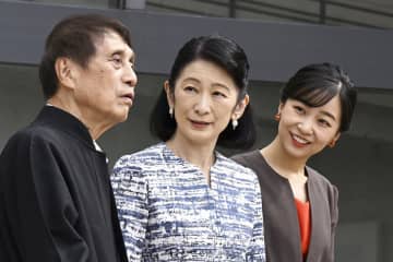 「とっさに使えるの凄い」佳子さま　初の香川ご訪問で目撃された“手話交流”に感激の声