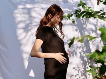「出血がすごいと、分娩室内がバタバタし始めて…」1児の母、團 遥香。命に関わる産後トラブルで、まさかの救急搬送に【インタビュー】