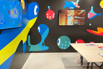 「こみゃくパビリオン」と話題に！？万博ロスに朗報、会場外で無料デザイン展