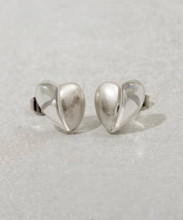 ALL『220円』！？【3COINS】コーデが垢抜ける「シルバーハートピアス」