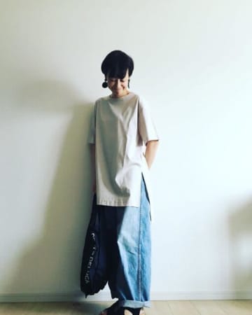 50代に似合うチュニック×パンツコーデ！ 楽なのに着映えする大人コーデ術