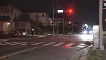 70代女性の車が対向車線で右折待ちの車と正面衝突…さらに2台巻き込む　女性は死亡　埼玉・春日部市