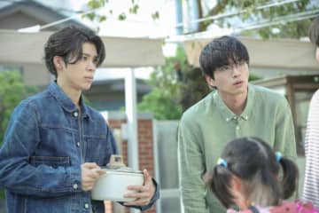 松島聡「よる11時の飯テロに注意！」白洲迅とW主演の「パパと親父のウチご飯」今夜スタート
