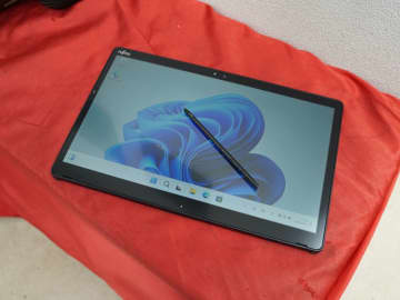 富士通のWindowsタブレット「ARROWS Tab Q739/AE」が12,800円、中古PCセール