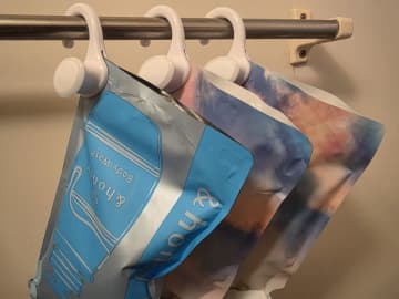 【いつモノコト】シャンプー移し替え不要で掃除も楽　「詰め替えそのまま」で手間から解放