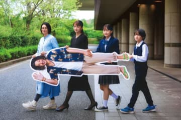 『兄を持ち運べるサイズに』、柴咲コウ演じる妹・理子を取り巻く家族を収めた場面写真解禁