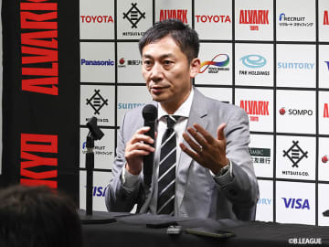 島田慎二チェアマンがB1開幕戦前に会見…「次の10年に向けた大事なシーズンに」