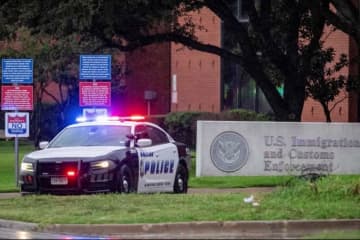 米アップル、移民当局追跡アプリを削除　トランプ政権が捜査官への脅威と主張