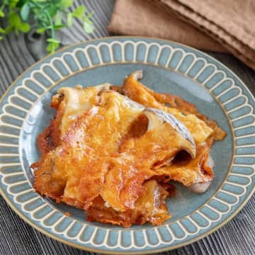 【エリンギで超ウマいおつまみできた】材料は2つだけ！カリッとしたチーズがたまらん簡単エリンギレシピ