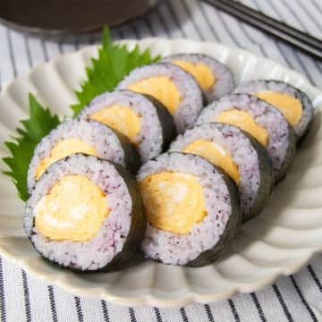 【ウチではおにぎりよりコレが人気！】「家族みんなでハマってます」「お弁当に入ってたら最高」絶品のり巻きレシピ