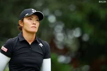 渡邉彩香が大会新記録に迫る猛チャージ　初のメジャーV射程圏「喜びを感じながら」