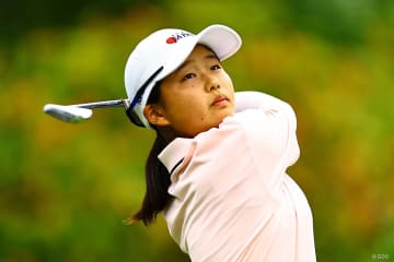 堀琴音が首位キープ 15歳アマ廣吉優梨菜が畑岡奈紗以来2人目の快挙へ1打差2位