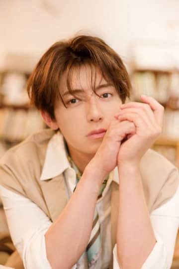 岸本勇太、ファンへの感謝を込めたフォトブック発売決定！ここでしか見られない表情を切り取った一冊に