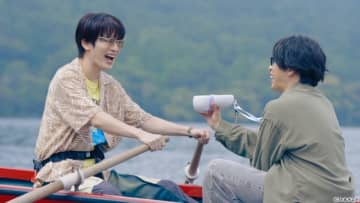 「旅スノ」深澤辰哉＆宮舘涼太が群馬で、のんびり秋旅。“裏リーダー”深澤の信念＆価値観とは？