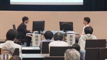 「法の日」にちなみ模擬裁判を体験　法律の役割を学ぶフェス開催