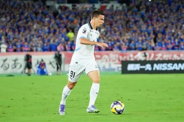 川崎FWロマニッチがまさか…途中出場からわずか14分で退場、イエロー2枚の軽率プレー
