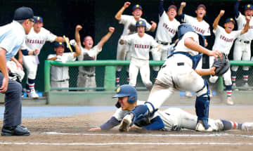 ＜高校野球＞埼玉県大会、決勝は浦和学院と花咲徳栄　関東大会の出場権を獲得　浦和学院は上尾に4―3で逆転勝ち　花咲徳栄は浦和麗明を9―3で下す