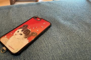 スマホの置き方で浮気をしているか？　が分かる浮気のサインまとめ