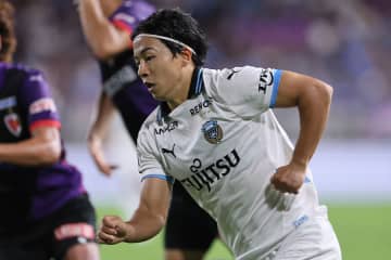 驚異の13戦11発で「リーグに適応した」　日本の暑さお構いなし…“逆輸入FW”が継続する不敗神話