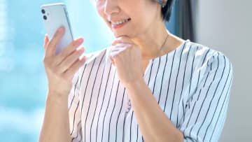 「知らなきゃ損するところだった…」年金月13万円・68歳元事務職の女性、思いがけず手にした〈隠れ年金300万円〉の正体