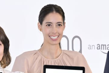 「そこまでざっくり!?」　料理中に大けが、手術を報告の森泉に「げ！こわ！」「想像だけで痛い…」の声