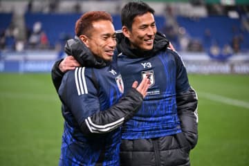 「彼に厳しく言えるのは自分しかいない」　長谷部誠コーチ、39歳長友佑都に発破「もっともっとやらなければならない」