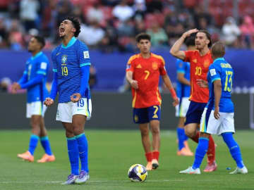 「最大の恥の１つ」「サッカーの国は終わったのか…」GS最下位で敗退したブラジルに母国ファンは怒り！ 指揮官には批判が集中「台無しにした」【U-20W杯】