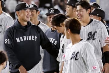 ロッテ・吉井監督、3年前の就任会見で「若手選手たちは自分の特徴を知らない選手がたくさん」…3年の指揮を終えて「みんなできることは増えてきている」