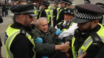 イギリス　ロンドンで492人逮捕　親パレスチナ団体「パレスチナアクション」支持するデモ