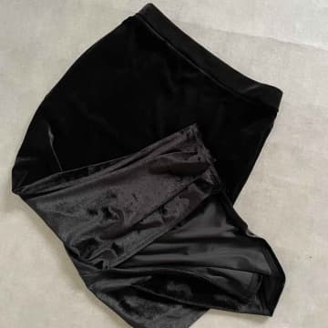 今から使えて「1,089円」！【しまむら】秋冬の一軍候補♡「ベロアスカート」