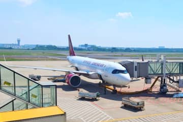 吉祥航空の関空行きの便が故障で出発できず、代わりに手配した2機も…最終的に大幅に遅れて到着