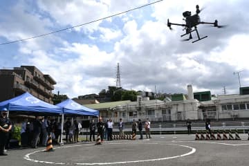 横浜　自動車教習所がドローン学校に参入　少子化で生徒減、広い敷地生かし