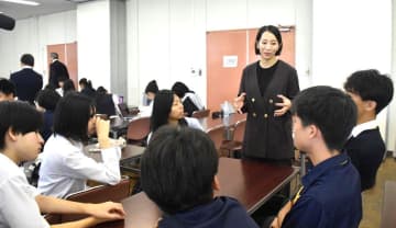 東京五輪銅、野口さん講演　中高生研修　世界大会誘致案議論も　茨城県教委育成事業