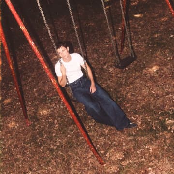 ヘンリー・ムーディー、感情の揺れ動きをテーマにした新曲「mood swings」公開