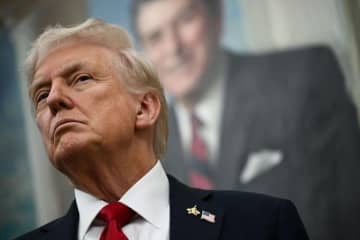 トランプ氏がハマスに警告、権力の座にとどまれば「完全な壊滅」に直面　CNN EXCLUSIVE