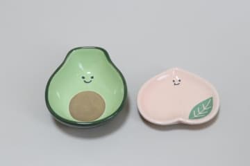 セリアで見つけて一目惚れ♡他の100均じゃ出会えないデザイン！思わず即カゴに入れた食器